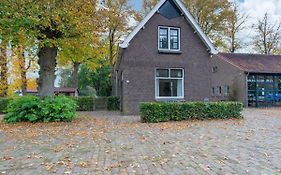 Cozy Holiday Home By The Canal In Dwingeloo